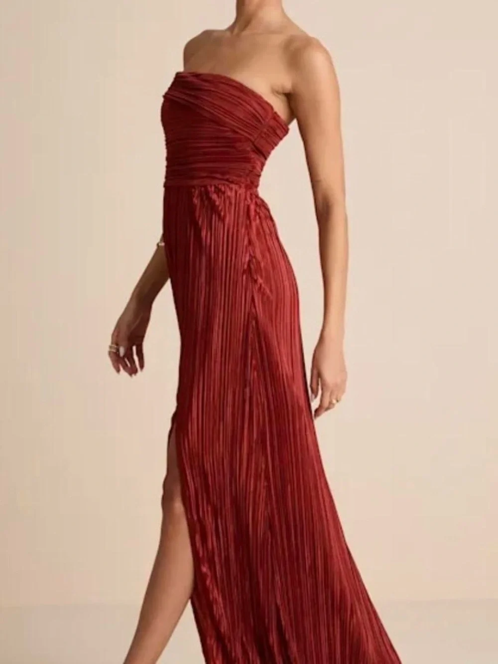 Lulu's Crimson One-Shoulder Pleated Evening Dress - Picture 5 of 5